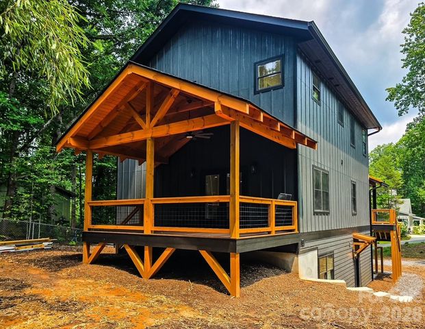 505 S Oconeechee Avenue, Black Mountain, NC 28711
