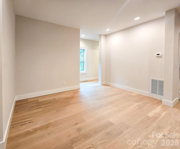 505 S Oconeechee Avenue, Black Mountain, NC 28711