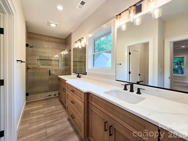 505 S Oconeechee Avenue, Black Mountain, NC 28711