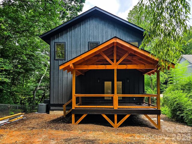 505 S Oconeechee Avenue, Black Mountain, NC 28711