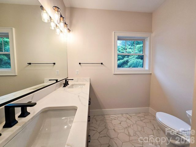 505 S Oconeechee Avenue, Black Mountain, NC 28711