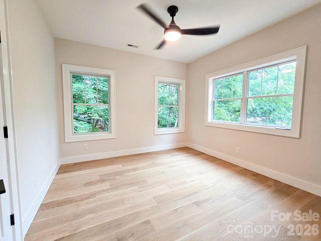 505 S Oconeechee Avenue, Black Mountain, NC 28711