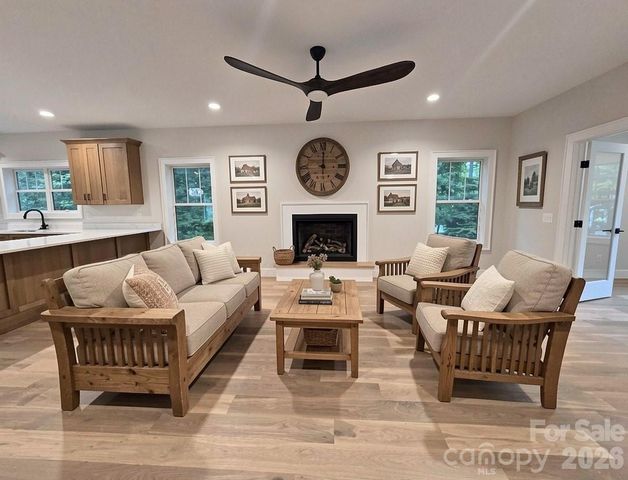 505 S Oconeechee Avenue, Black Mountain, NC 28711