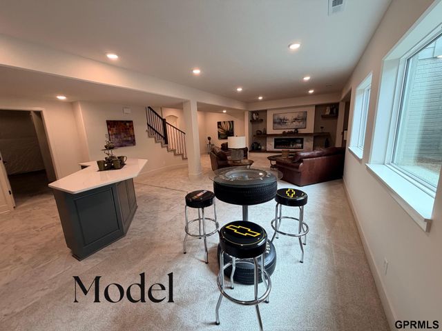 6708 S 200th Avenue, Gretna, NE 68135