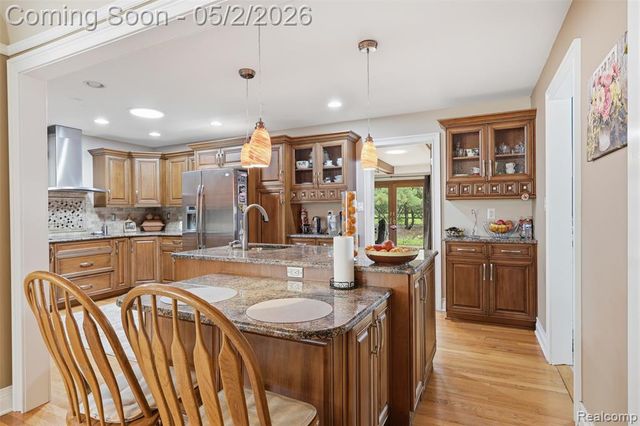 2210 Lancaster Road, Bloomfield Hills, MI 48302