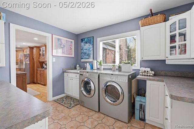 2210 Lancaster Road, Bloomfield Hills, MI 48302