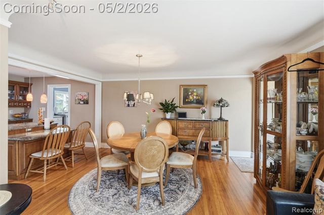 2210 Lancaster Road, Bloomfield Hills, MI 48302
