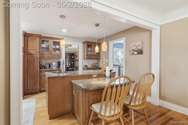 2210 Lancaster Road, Bloomfield Hills, MI 48302