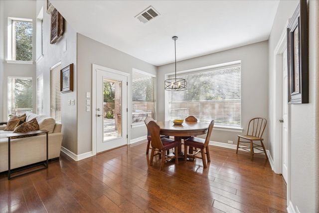 1804 Val Verde DR, Austin, TX 78732