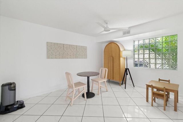 1045 SE 6th Avenue, Dania Beach, FL 33004