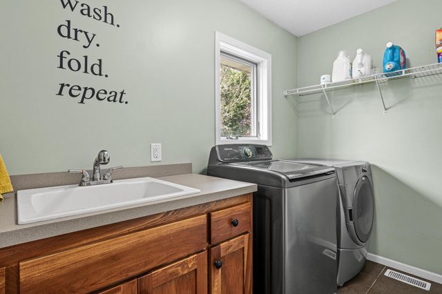 6560 White Oak Road, Lino Lakes, MN 55038