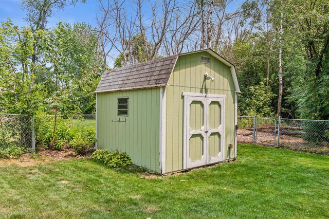 6560 White Oak Road, Lino Lakes, MN 55038