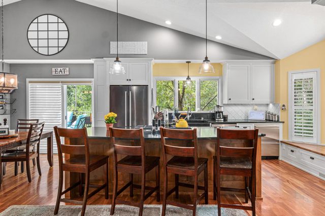 6560 White Oak Road, Lino Lakes, MN 55038