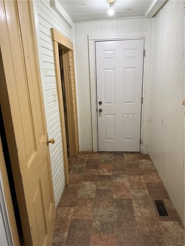 216 Center St, Slippery Rock Boro, PA 16057
