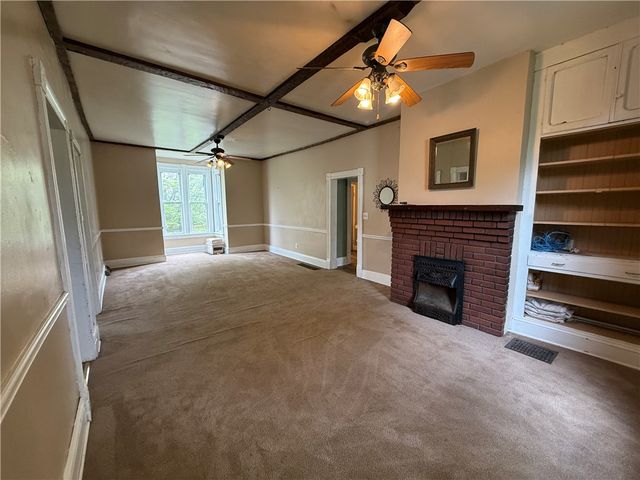 216 Center St, Slippery Rock Boro, PA 16057