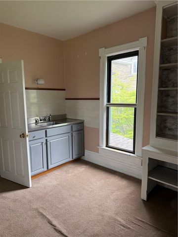 216 Center St, Slippery Rock Boro, PA 16057