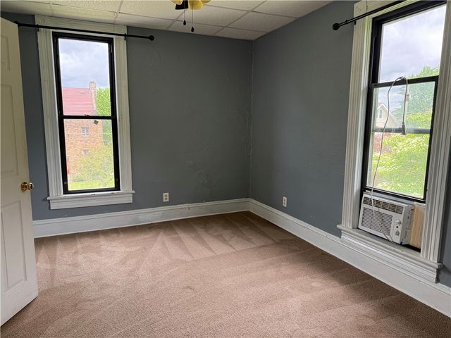 216 Center St, Slippery Rock Boro, PA 16057