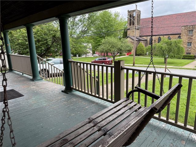 216 Center St, Slippery Rock Boro, PA 16057