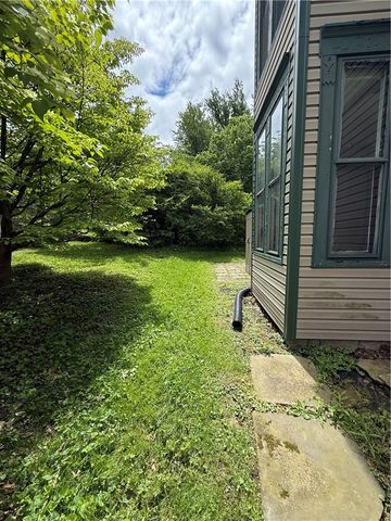 216 Center St, Slippery Rock Boro, PA 16057