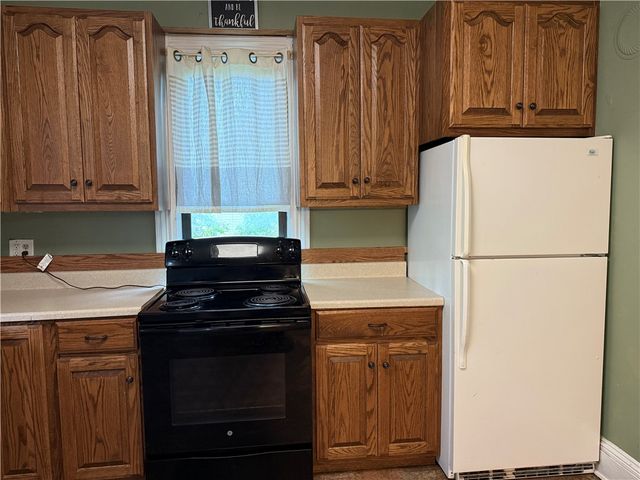 216 Center St, Slippery Rock Boro, PA 16057