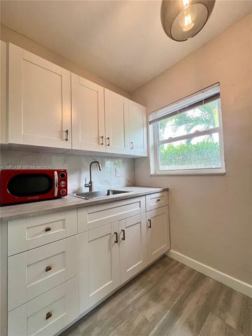 150 NE 59th Street, Miami, FL 33137