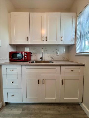 150 NE 59th Street, Miami, FL 33137