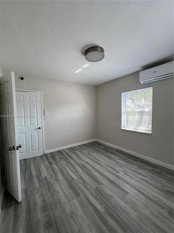 150 NE 59th Street, Miami, FL 33137