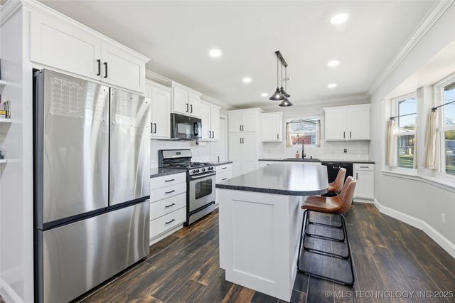 17215 S 91st East Avenue, Bixby, OK 74008