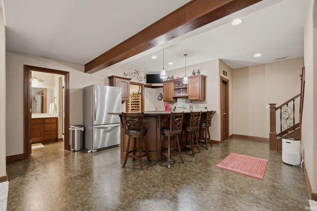 6327 Chase Creek Run, Fort Wayne, IN 46804