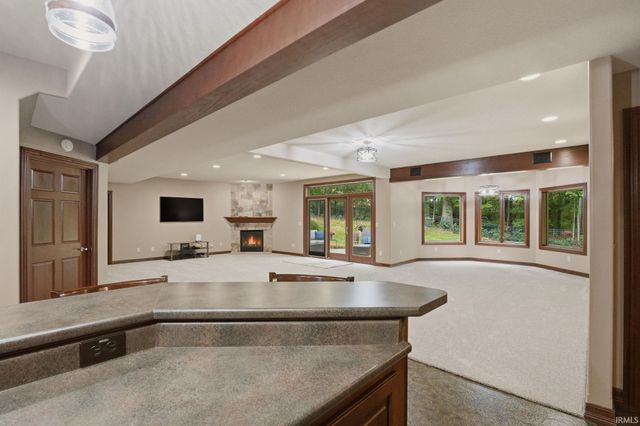 6327 Chase Creek Run, Fort Wayne, IN 46804