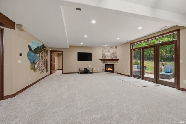 6327 Chase Creek Run, Fort Wayne, IN 46804