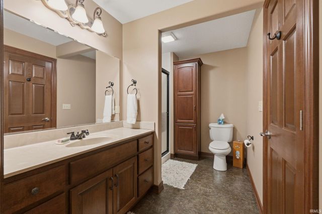6327 Chase Creek Run, Fort Wayne, IN 46804