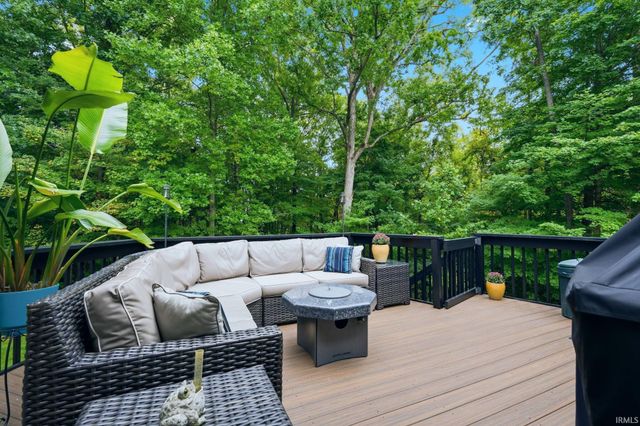 6327 Chase Creek Run, Fort Wayne, IN 46804