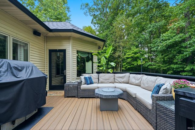 6327 Chase Creek Run, Fort Wayne, IN 46804