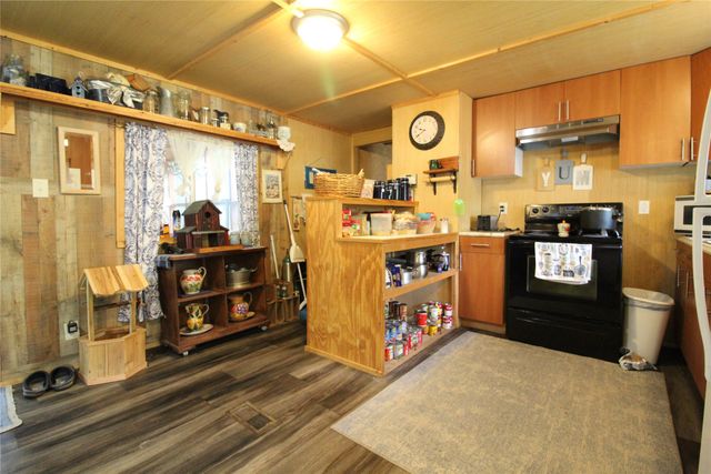 921 Crown Drive, Tool, TX 75143