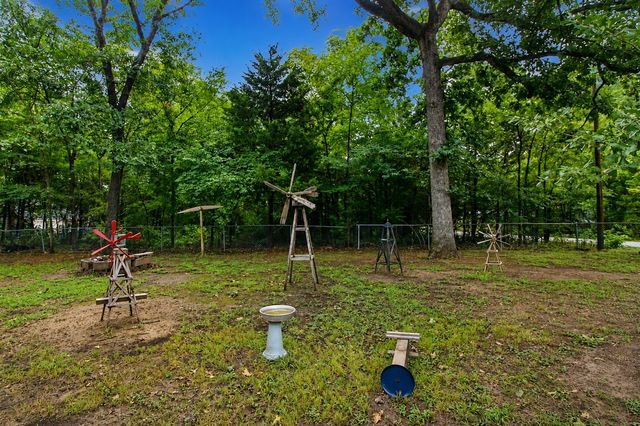 921 Crown Drive, Tool, TX 75143
