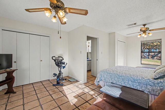 501 Bumpy Ridge DR, Burnet, TX 78611