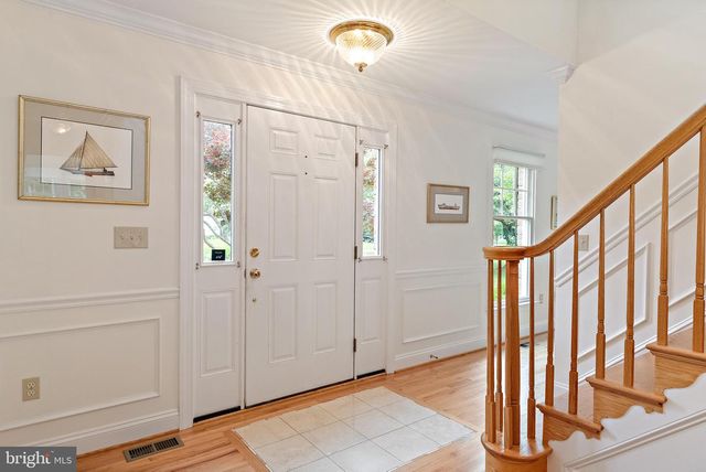 718 WHITEHALL BEACH RD, Annapolis, MD 21409