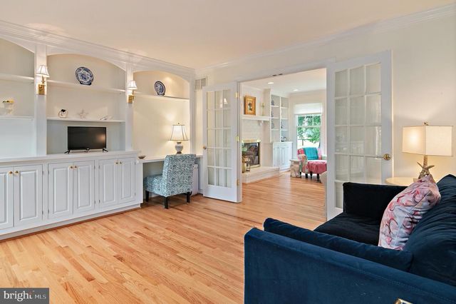 718 WHITEHALL BEACH RD, Annapolis, MD 21409