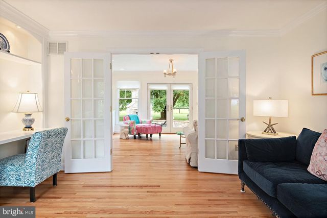 718 WHITEHALL BEACH RD, Annapolis, MD 21409