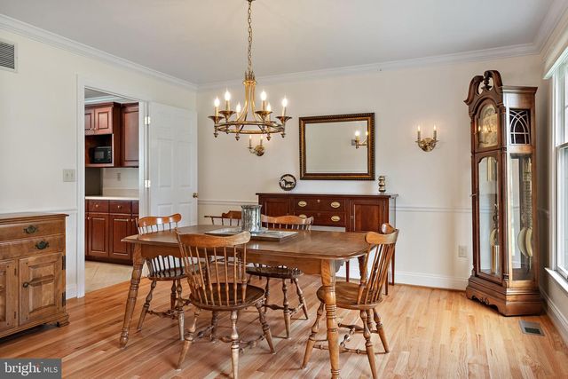 718 WHITEHALL BEACH RD, Annapolis, MD 21409