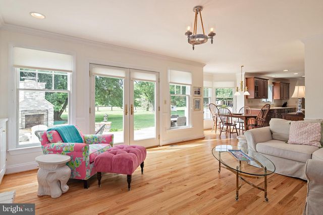 718 WHITEHALL BEACH RD, Annapolis, MD 21409