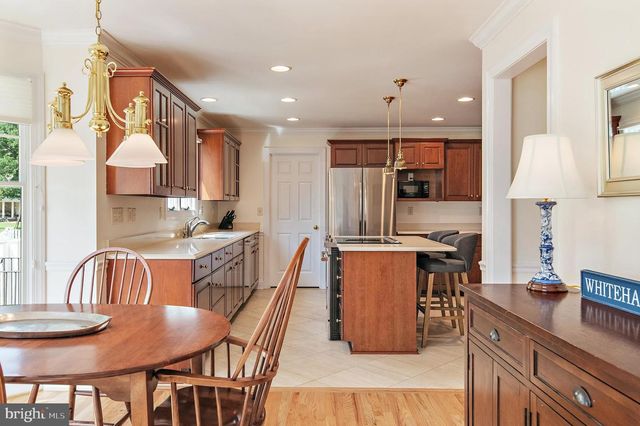 718 WHITEHALL BEACH RD, Annapolis, MD 21409
