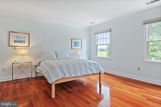 718 WHITEHALL BEACH RD, Annapolis, MD 21409