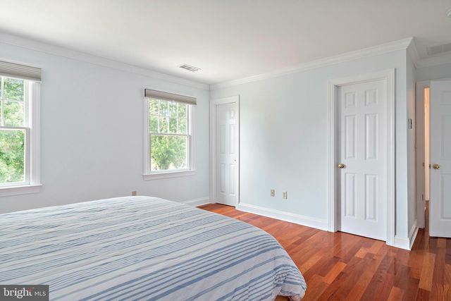 718 WHITEHALL BEACH RD, Annapolis, MD 21409