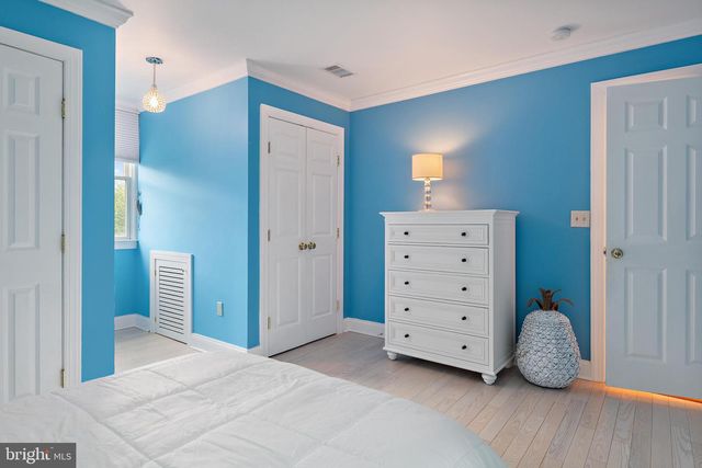 718 WHITEHALL BEACH RD, Annapolis, MD 21409