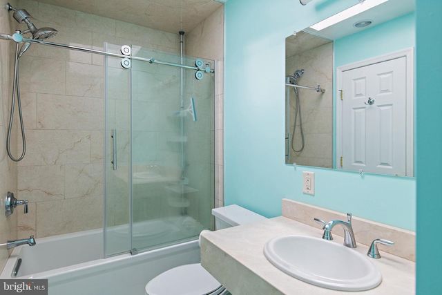 718 WHITEHALL BEACH RD, Annapolis, MD 21409