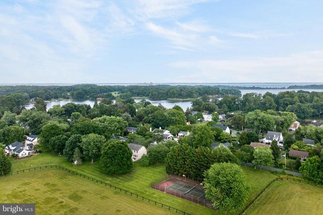 718 WHITEHALL BEACH RD, Annapolis, MD 21409
