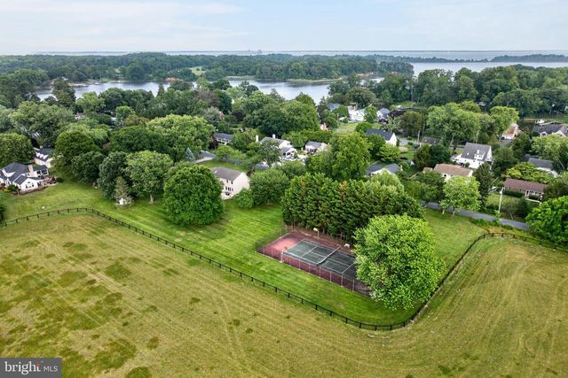 718 WHITEHALL BEACH RD, Annapolis, MD 21409