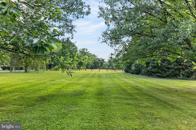 718 WHITEHALL BEACH RD, Annapolis, MD 21409